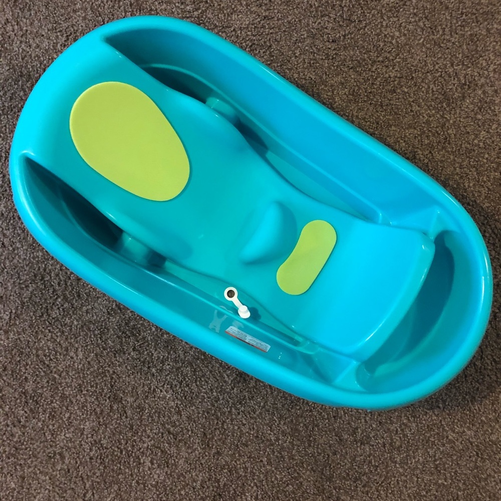 Baby bathtub